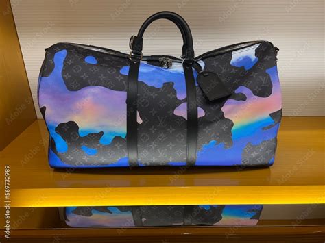 is louis vuitton cheaper in honolulu|louis vuitton waikiki hawaii.